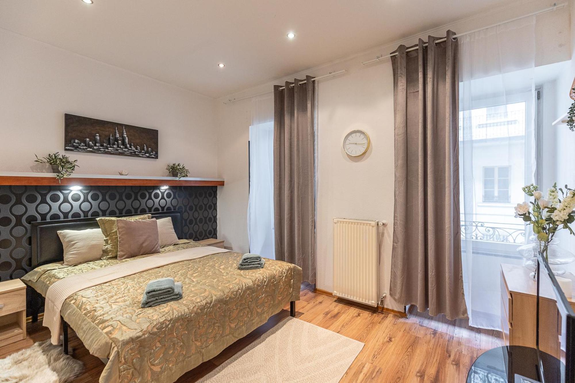 Vibes - 3 Bdrms Apartament